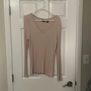 Ribbed V-neck T shirt